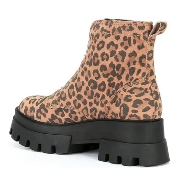 NEW Gianni Bini All-Star Leopard Print Leather Chunky Lug Sole Platform Booties - Picture 2 of 2